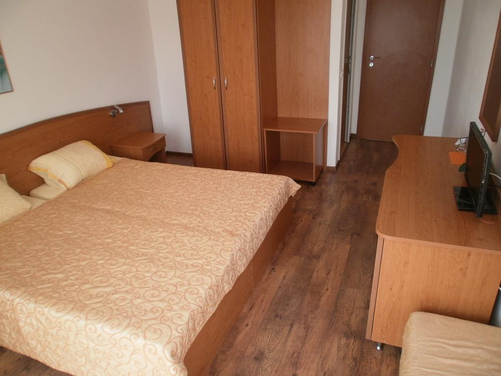 EUROPA Guest House Kiten  Chambre photo