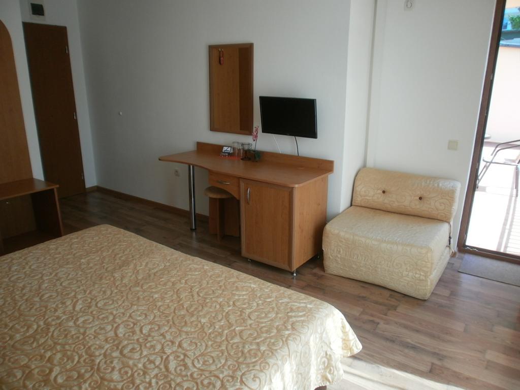 EUROPA Guest House Kiten  Chambre photo