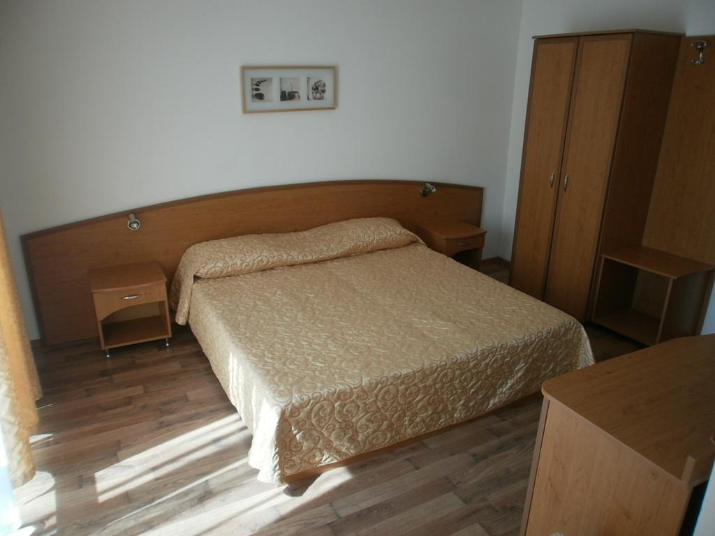 EUROPA Guest House Kiten  Chambre photo